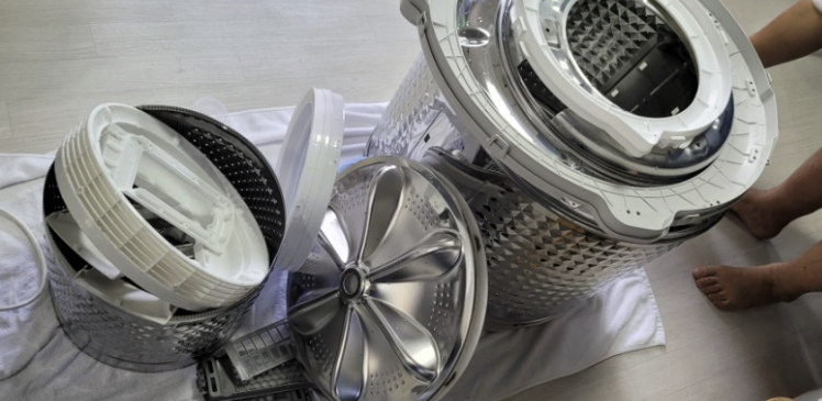 세탁기 청소 후 - 깨끗해진 부품들